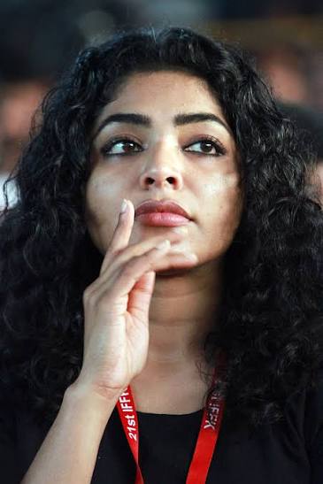 ലോകയുടെ വിജയത്തിൽ നിന്നുമൊന്നും എടുക്കുന്നില്ല, പക്ഷേ ആ സ്പേസ് ഉണ്ടാക്കിയത് ഞങ്ങൾ’: റിമ കല്ലിങ്കൽ