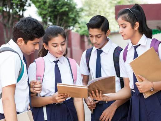 പത്താം ക്ലാസും പിയുസി പരീക്ഷയും ജയിക്കാനുള്ള മാർക്ക് കുറച്ചു, വിജയശതമാനം വർധിപ്പിക്കാൻ നടപടിയുമായി കർണാടക